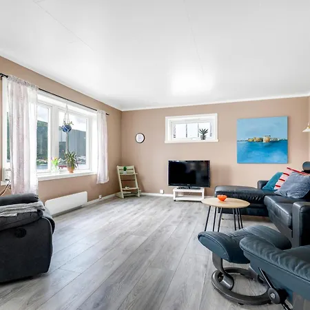 Stunning Arctic Panorama I Spacious &